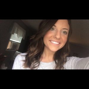 Meet your Posher, Becky